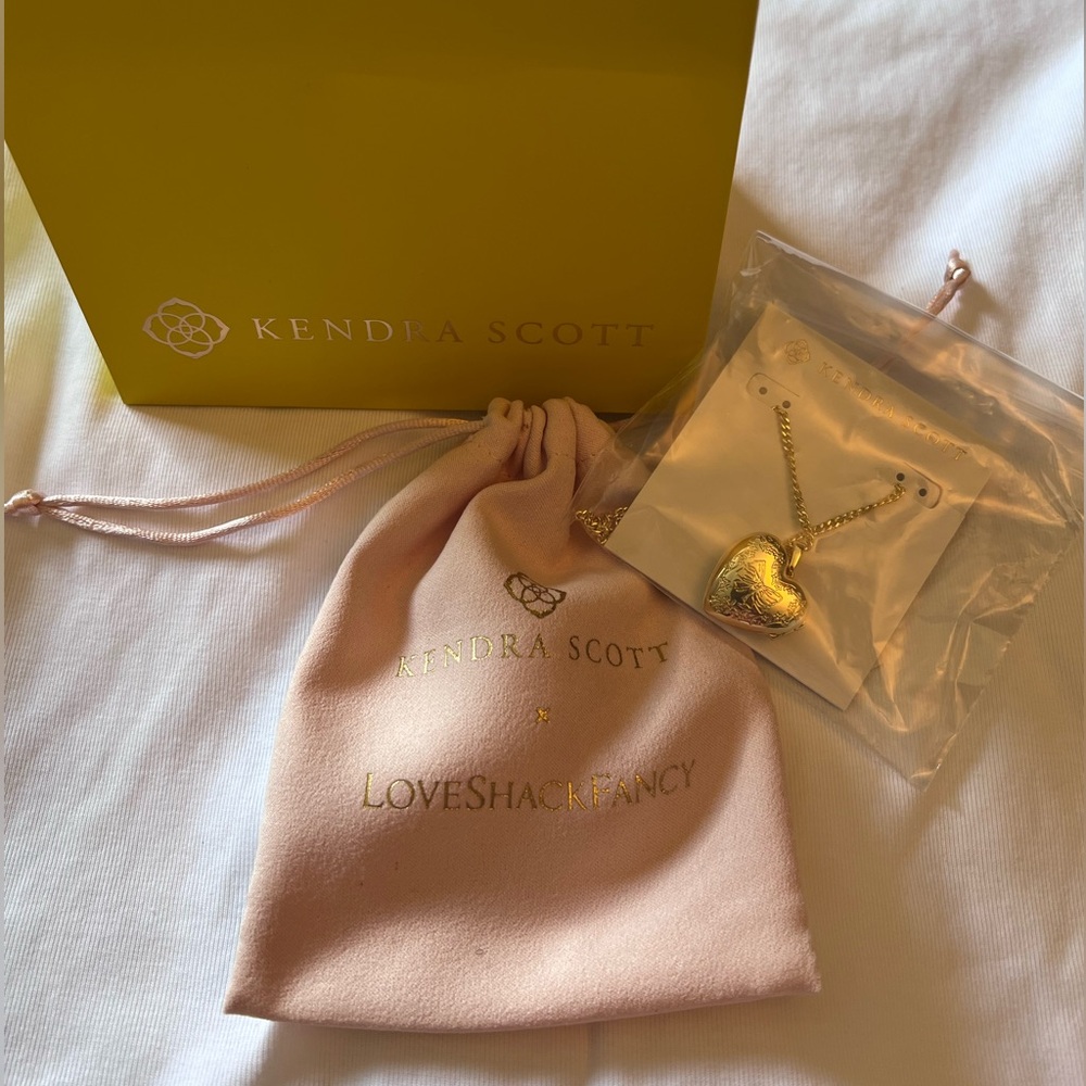 NEW. Kendra Scott Loveshavkfancy Locket